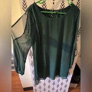 Green mini dress wit cut out long sleeves